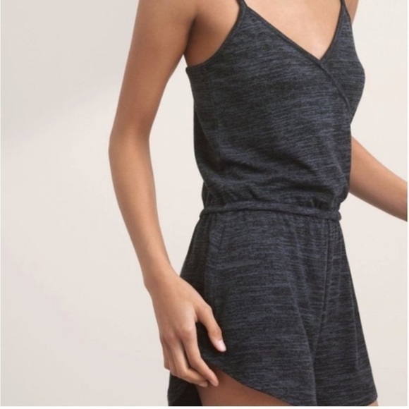 Aritzia Golden TNA Blue Grey Casual Lounge Romper - size medium - Picture 1 of 10